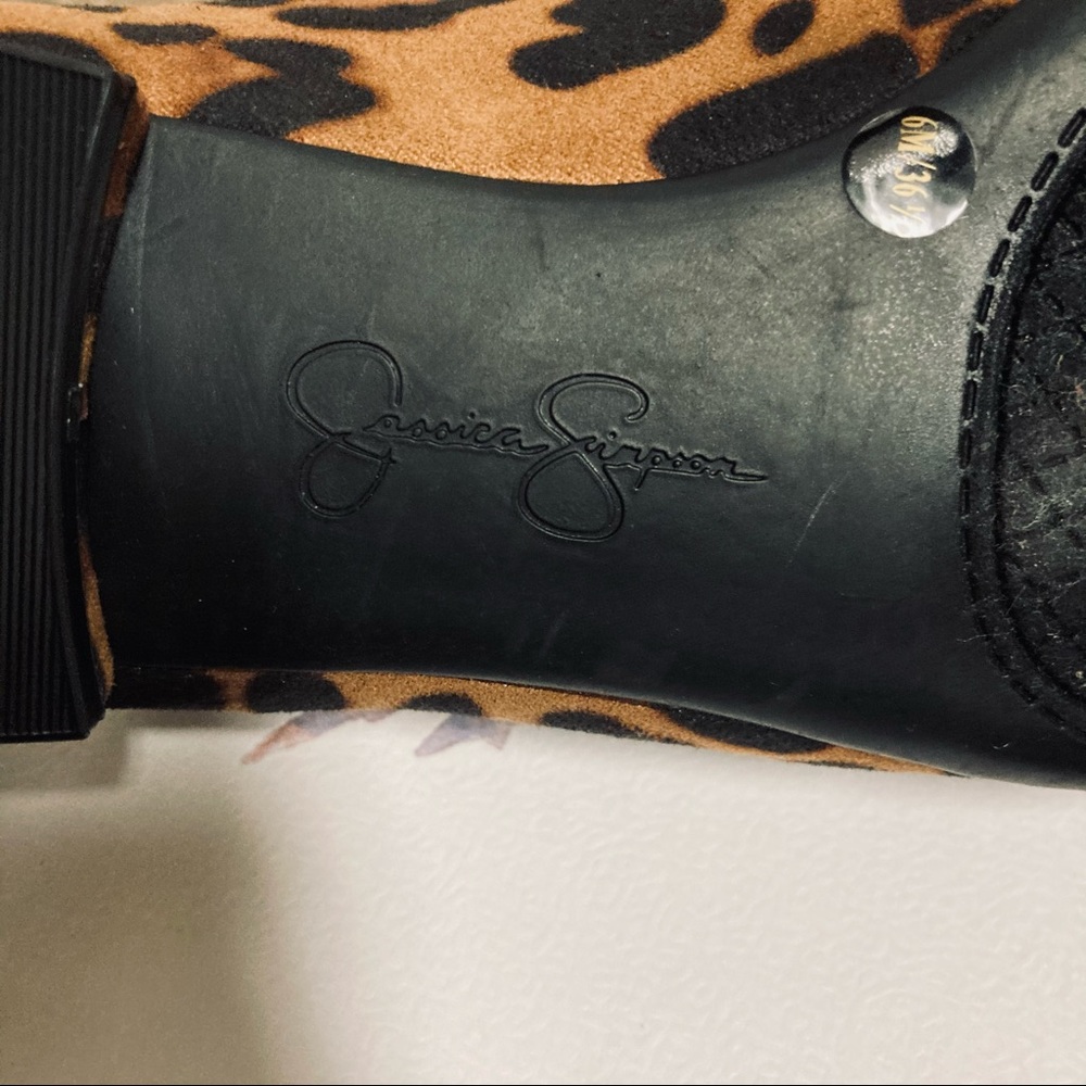 JESSICA SIMPSON | Lurina Leopard Print Flats Sz. 6 - Picture 13 of 16